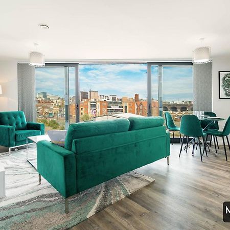 Maevela Apartments - Luxury Top Floor Penthouse - With Parking - 2 Bedroom New Build Apartment ✪ City Centre, Digbeth ✓ With Huge Patio Sliding Doors - City View - Rooftop Terrace - Ps4 & Smart Tv'S Birmingham Exterior photo