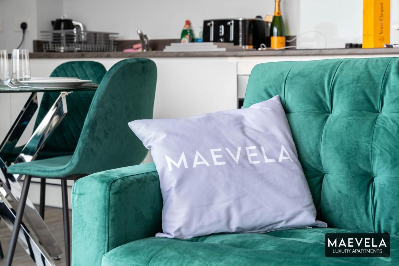 Maevela Apartments - Luxury Top Floor Penthouse - With Parking - 2 Bedroom New Build Apartment ✪ City Centre, Digbeth ✓ With Huge Patio Sliding Doors - City View - Rooftop Terrace - Ps4 & Smart Tv'S Birmingham Exterior photo